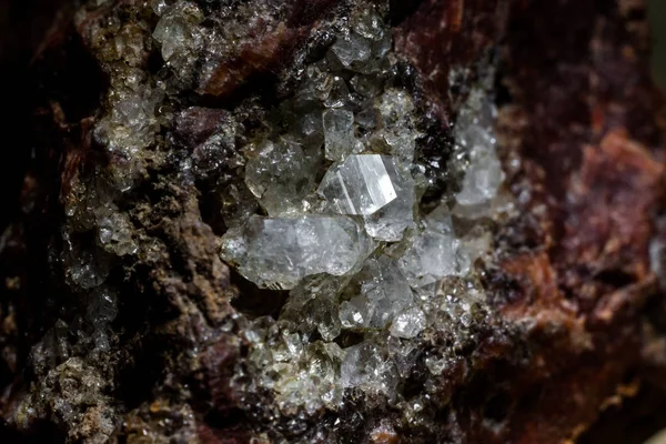 Çakmaktaşının Üzerindeki Küçük Kuvars Kristalleri Yapay Elmas — Stok fotoğraf