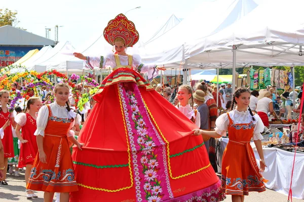 Obninsk Russia July 2019 Festive Pageant Procession City Day Казковий — стокове фото