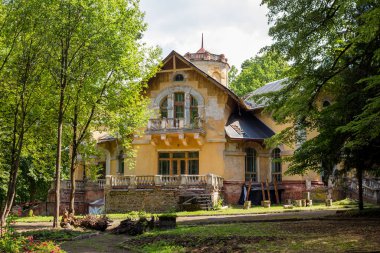 1899 'da Turliki Malikanesi' nin (Morozova 'nın kulübesi) manzarası. Obninsk, Rusya - Temmuz 2019