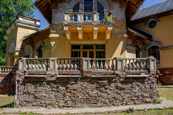 Fassade Des Historischen Gebäudes Des Schlosses Turliki Erbaut 1899 Obninsk — Stockfoto