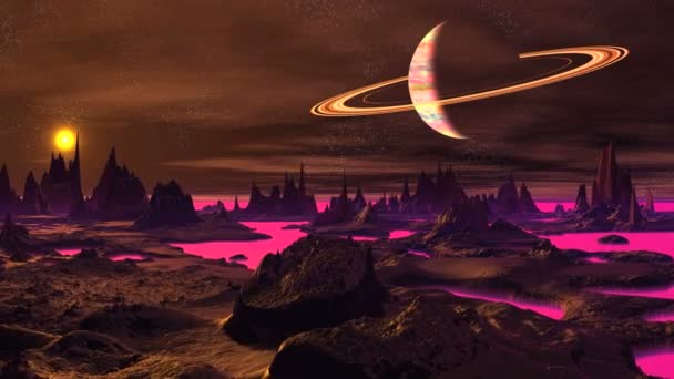 暮色之星的日落 黑暗的悬崖耸立在浓密的粉红色薄雾中 在繁星点点的天空中 一个被环状行星环绕的星球 夕阳西下 云彩徐徐飘扬 — 图库视频影像