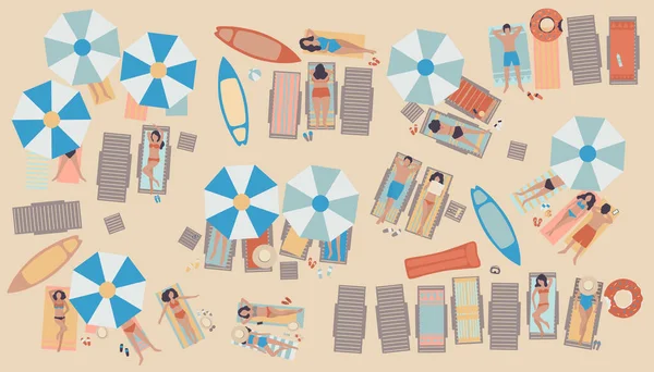 一个有人们参与的海滩的例子 男男女女日光浴在阳光下 在海上度假 从上面看彩色平面矢量绘图 — 图库矢量图片