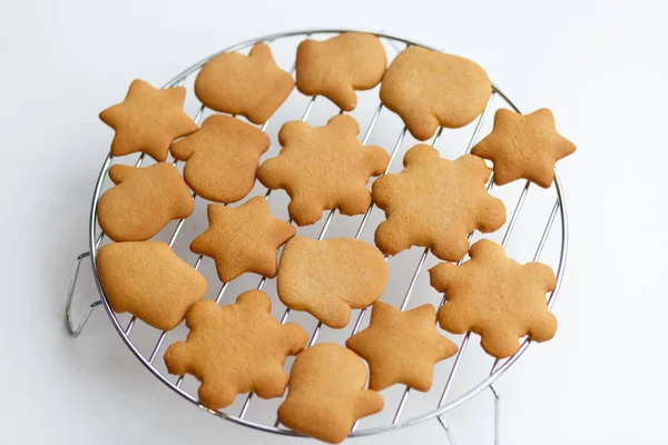 Pečivo a sladkosti, koláče, soubory cookie, makronky — Stock fotografie