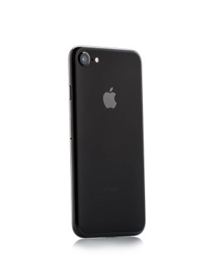 Moskova, Rusya - 18 Ekim 2016: Bir akıllı yeni siyah iphone 7 olduğunu