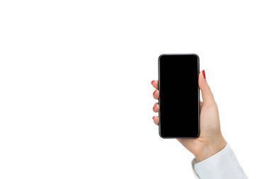 Mobil akıllı telefon üzerinde beyaz izole tutan el