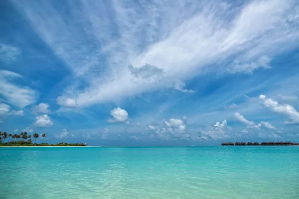 Perfect tropisch eiland Paradise Beach — Stockfoto