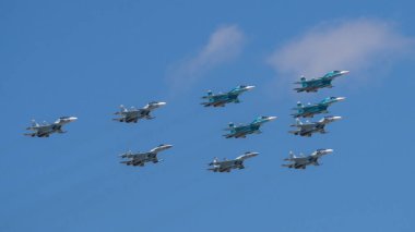 Moskova, Rusya - 7 Mayıs 2017: Zafer geçidi içinde yeniden provaya