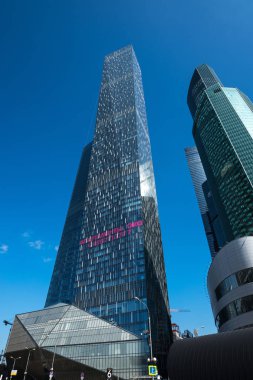 Moskova - 31 Ağustos 2017: Moscow City skyscra fütüristik görünümünü