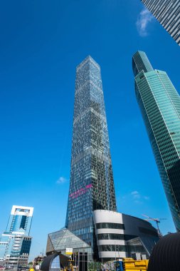 Moskova - 31 Ağustos 2017: Moscow City skyscra fütüristik görünümünü