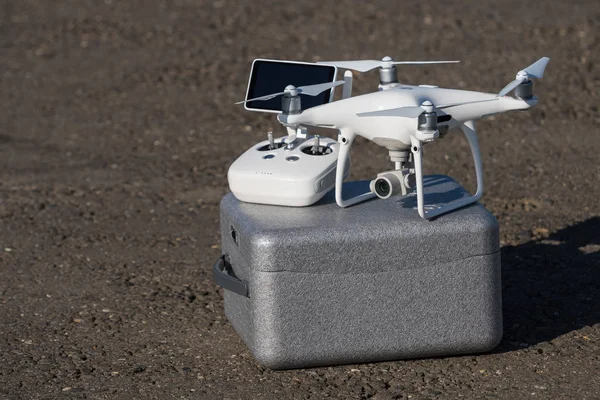 Moscow, Rusya Federasyonu - 24 Eylül, 2017: Phantom 4 Pro bir dron FL