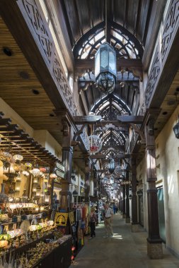 Dubai, Birleşik Arap Emirlikleri-Ocak 05,2018: Madinat Jumeirah Ara mağazalarında