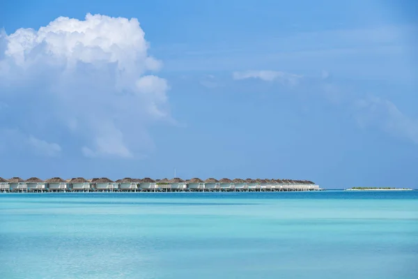 Perfect tropical island paradise beach — Stock Photo, Image