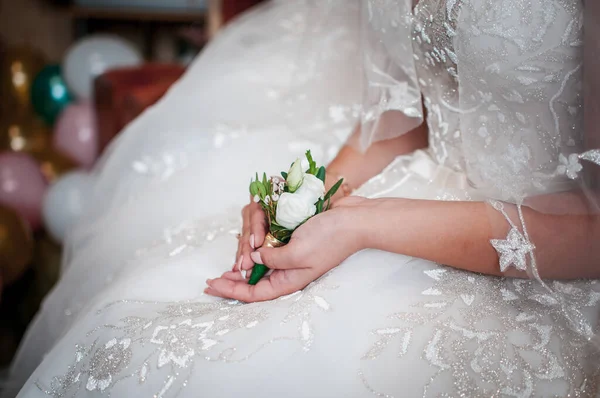 Маленький Букет Цветов Руке Невесты — стоковое фото