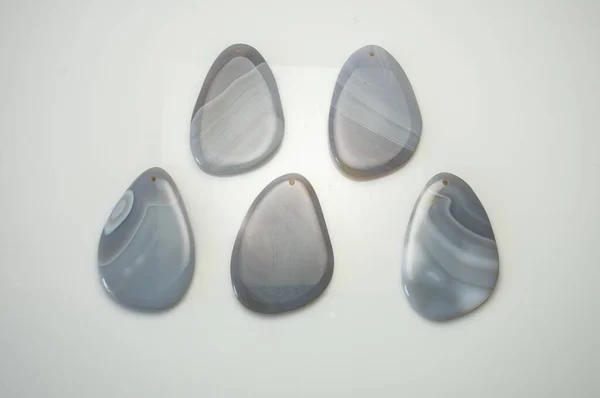 Cabochon d'agate gris naturel cinq pièces — Photo