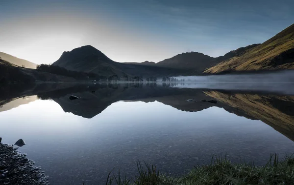 Morgendämmerung Rund Buttermere Den See Englischen Lake District Nordwesten Englands — Stockfoto