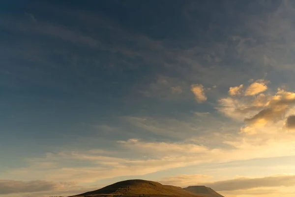 Sunset Ingleborough Segunda Montanha Mais Alta Yorkshire Dales Dos Três — Fotografia de Stock