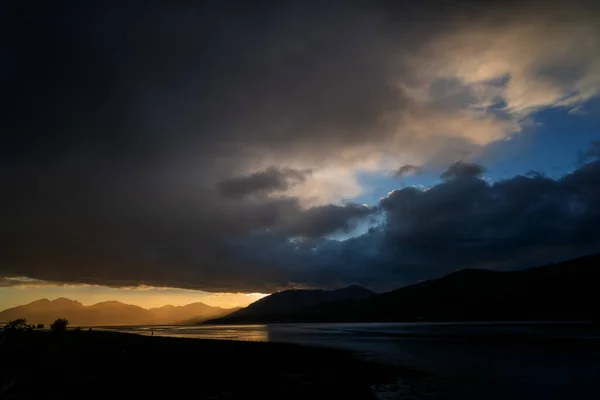 Drohnenaufnahmen Eines Stürmischen Sonnenuntergangs Über Loch Linnhe Von North Ballachulish — Stockfoto