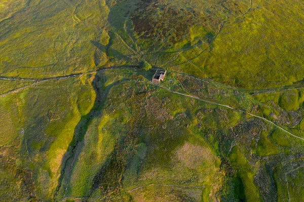 Een Luchtfoto Sunrise Drone Shot Van Top Withens Top Withins Rechtenvrije Stockfoto's