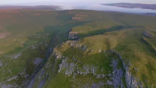 Drone Filmato Pavimentazione Calcare Sopra Malham Yorkshire Dales National Park — Video Stock