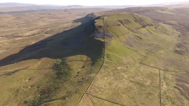 Aerial View Penyghent One Three Fells Yorkshire Peaks Yorkshire Dales — Stock videók