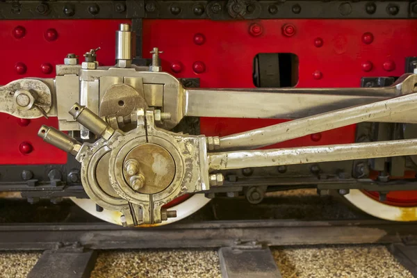 Κλασικό Κόκκινο Τροχούς Από Ένα Τραίνο Μηχανών Ατμού — Φωτογραφία Αρχείου