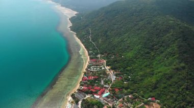 Tayland 'daki Koh Phangan adasının kıyı şeridi manzarası