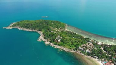 Tayland 'daki Koh Phangan adasının kıyı şeridi manzarası