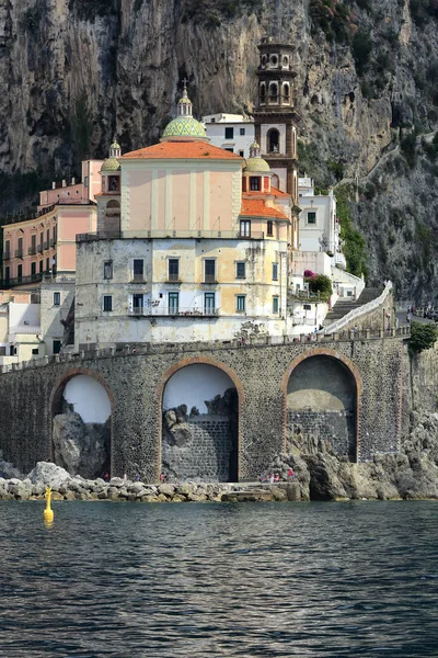 Az Amalfi-partra a tenger — Stock Fotó