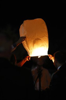 Geceleri Çin fenerleri. 