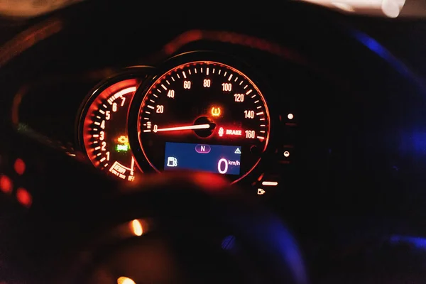 Modern car dashboard with speedometer, rpm meter and indicators — Stockfoto