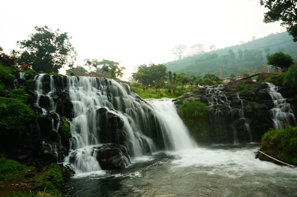 Водопад Белаван Расположен Горном Регионе Иджен Является Одним Туристических Направлений — стоковое фото