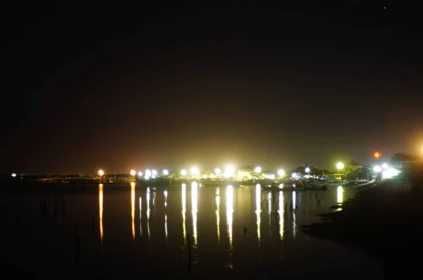 Litoral Uma Área Reunião Entre Terra Mar Noite Que Tranquila — Fotografia de Stock