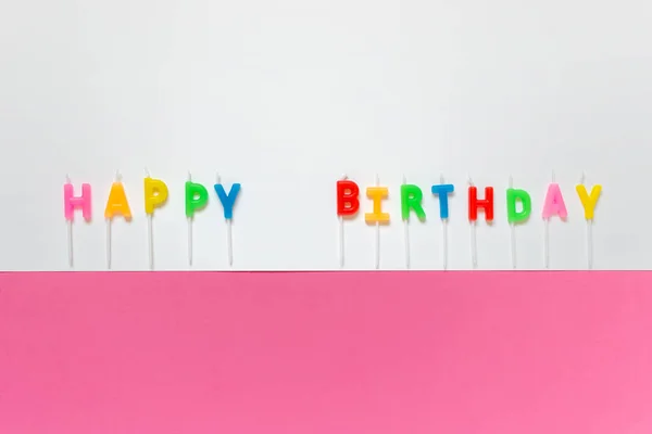 Buon compleanno biglietto di auguri con le candele lettere — Foto Stock