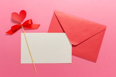 Pembe üzerine Sevgililer Günü Messege mektubu 