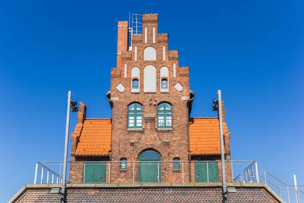Casa histórica de Lotsenhaus no porto de Stralsund — Fotografia de Stock