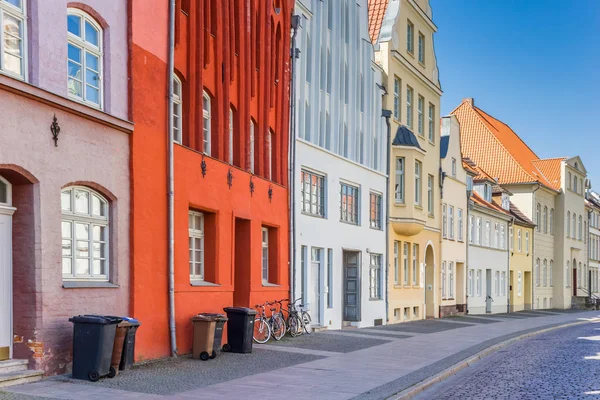 Coloridas casas en el centro histórico de Wismar — Foto de Stock