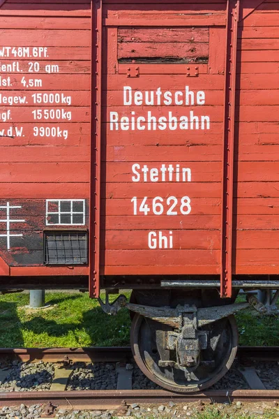 Historic train car in the harbor of Rostock — Stock Photo, Image