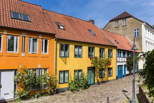 Casas Coloridas Una Calle Adoquinada Flensburg Germany — Foto de Stock