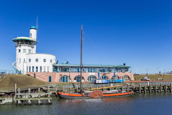 Antiguo Barco Madera Frente Terminal Harlingen Países Bajos — Foto de Stock