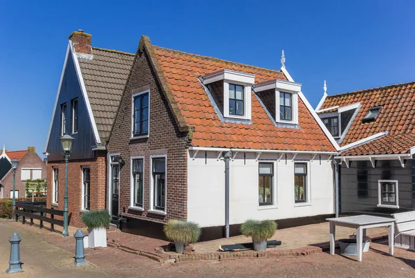漁業村の伝統的な家屋 オランダのウルク — ストック写真