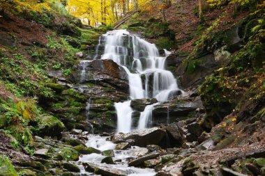 Şelale sonbahar Shipot