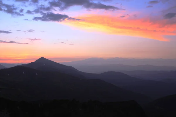 夕方カルパチア山脈上空 — ストック写真