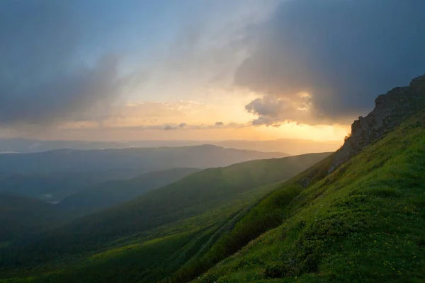 Summer sunrise in Carpathians — Stock Photo, Image