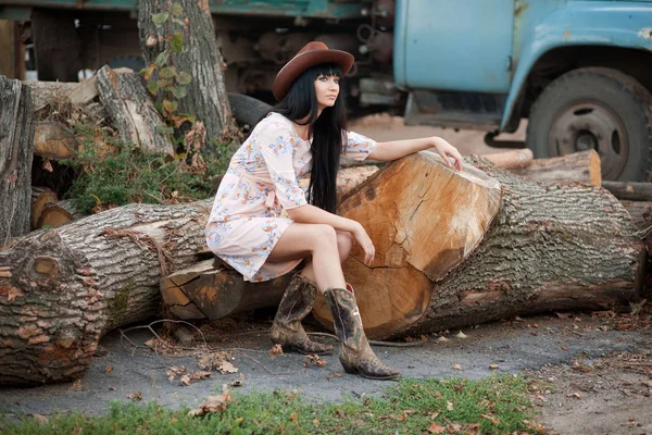 A true country girl — Stock Photo, Image