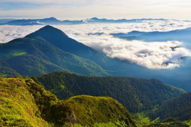 Sabah Karpat Dağları.