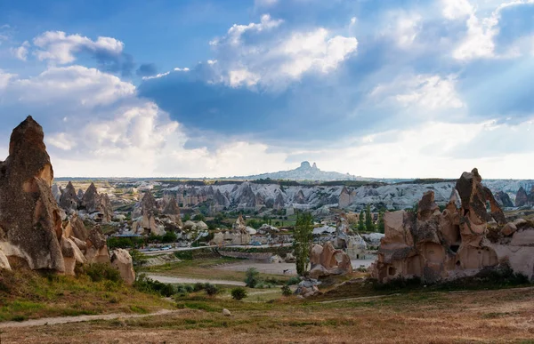 Vista de la ciudad de Goreme —  Fotos de Stock