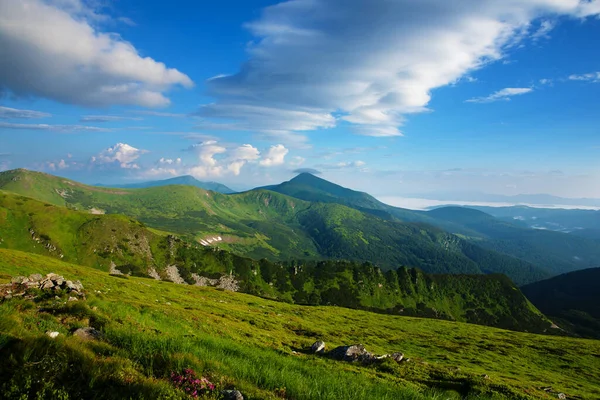 Gran Vista Las Montañas Día Verano — Foto de Stock