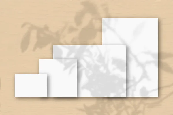 Αρκετά Οριζόντια Και Κάθετα Φύλλα Λευκού Χαρτιού Φόντο Πορτοκαλί Τοίχου — Φωτογραφία Αρχείου