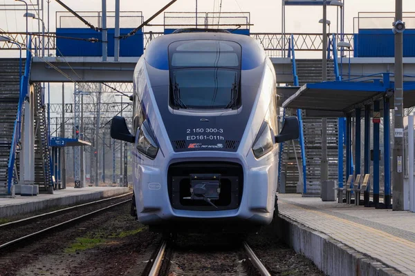 Zywiec Polen 2020 Stadler Flirt Elektrozug En75 002B Kommt Bahnhof — Stockfoto