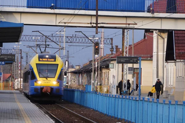 Zywiec Polen 2020 Stadler Flirt Elektrozug En75 002B Kommt Bahnhof — Stockfoto